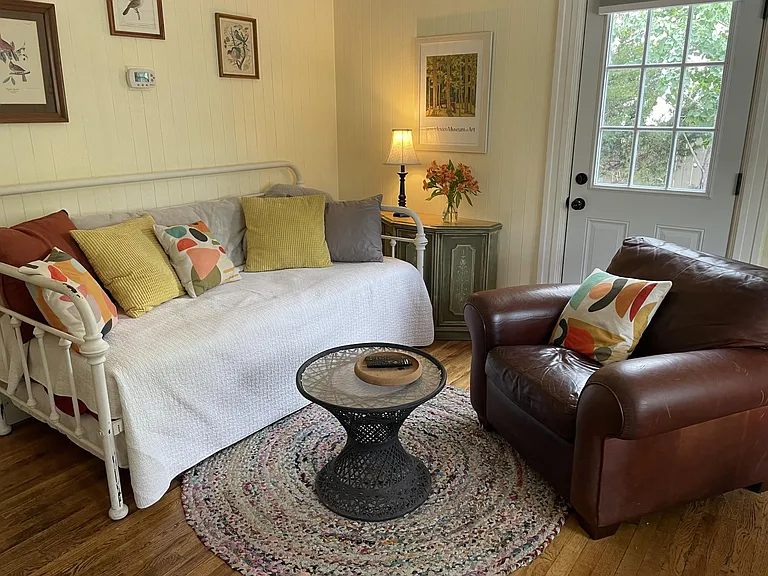 907 W Clay Ave #1 — Photo 4