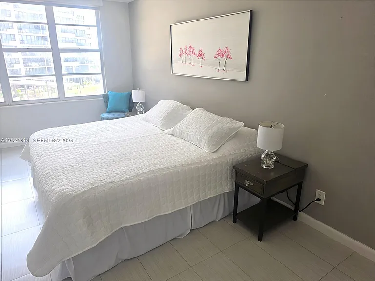 5161 Collins Ave #502 — Photo 14
