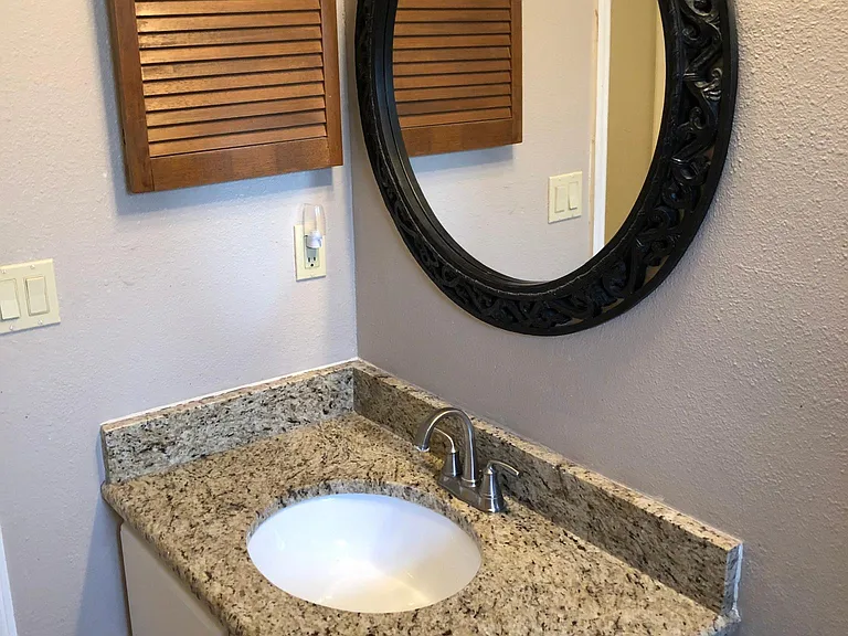 15911 Layton Ct — Photo 7