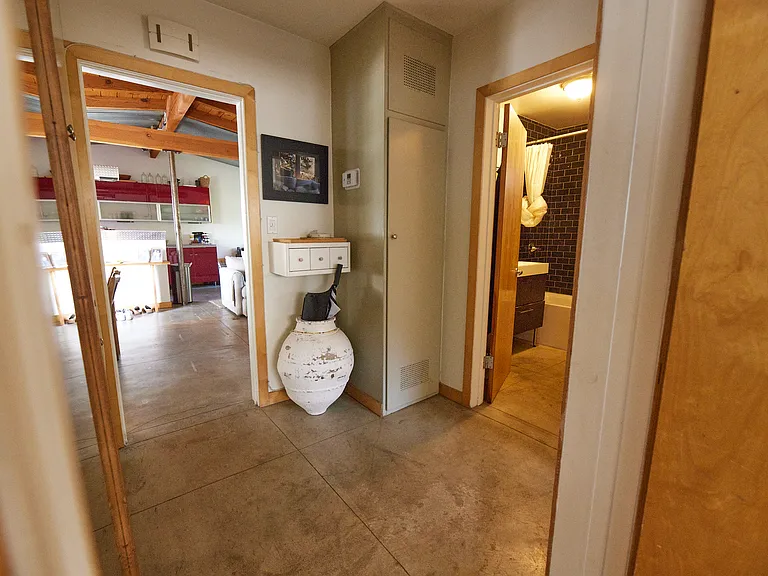 12028 Sylvester St — Photo 20