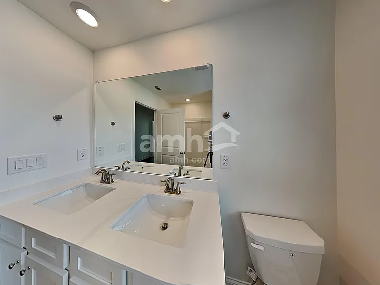 552 Hickory Pointe Loop — Photo 16