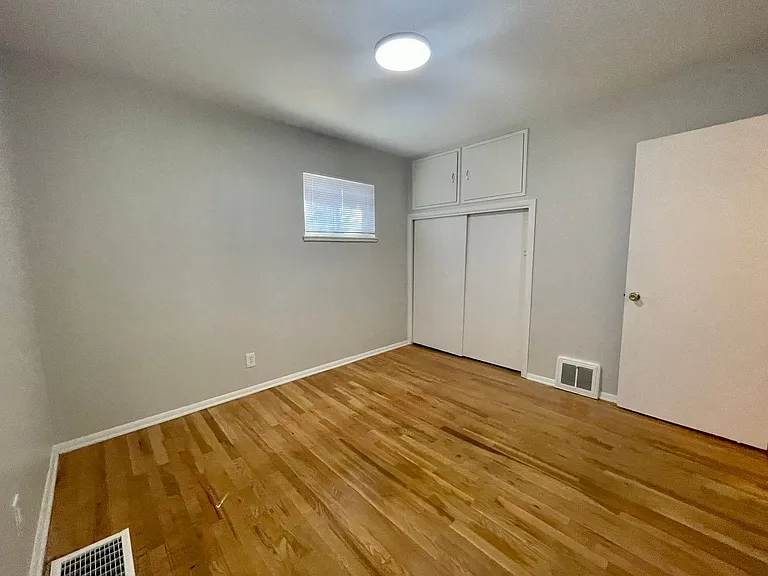 4726 E Utah Pl — Photo 8