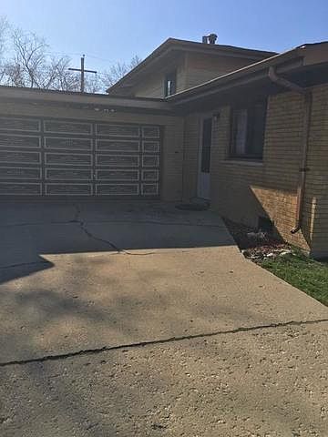 2nd image of 148 S Pamela Dr