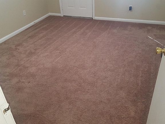 4th image of 1131 Burdette St