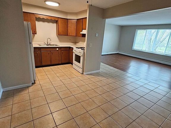 2nd image of 317 N Harvard Ave #2D