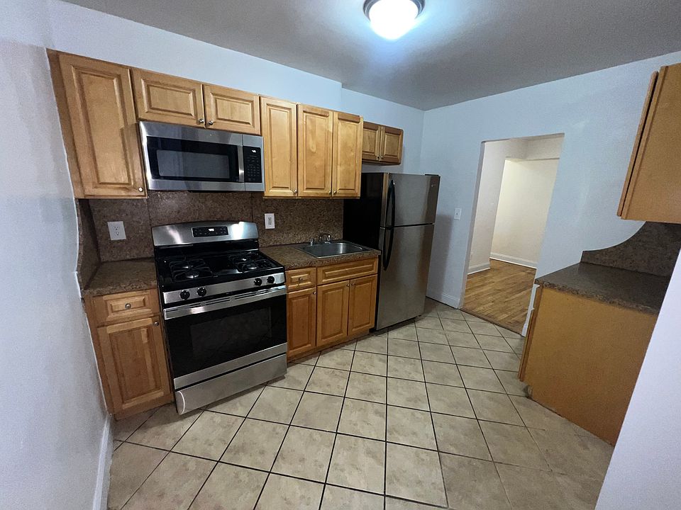 1st image of 143-29 Barclay Ave #3G