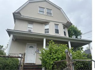 149 Washburn Ave APT 3, Freeport, NY 11520