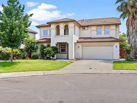 4th image of 8920 Mount Eddy Ct