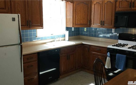 5th image of 62 Magerus St