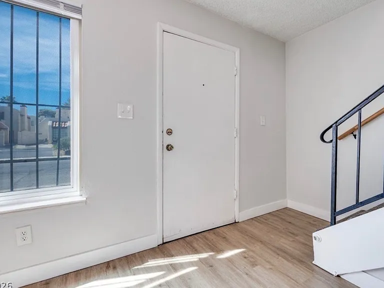 3361 Civic Center Dr #H — Photo 5