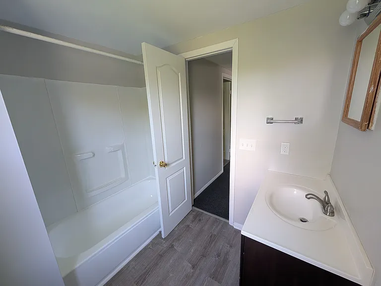 262 Blakeslee St — Photo 11