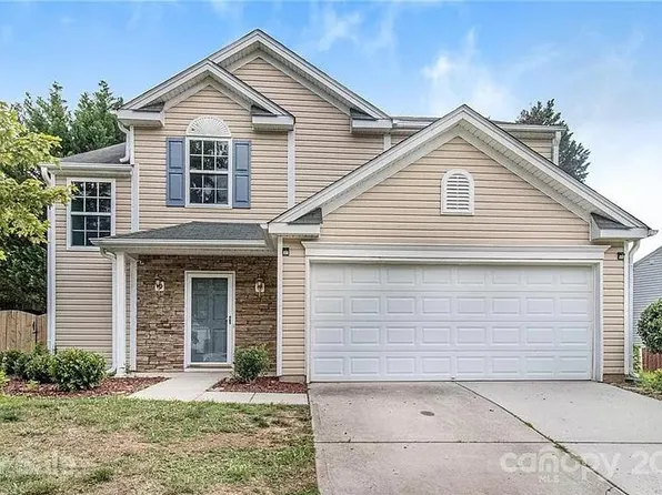 10529 Haddington Dr NW, Charlotte, NC 28269