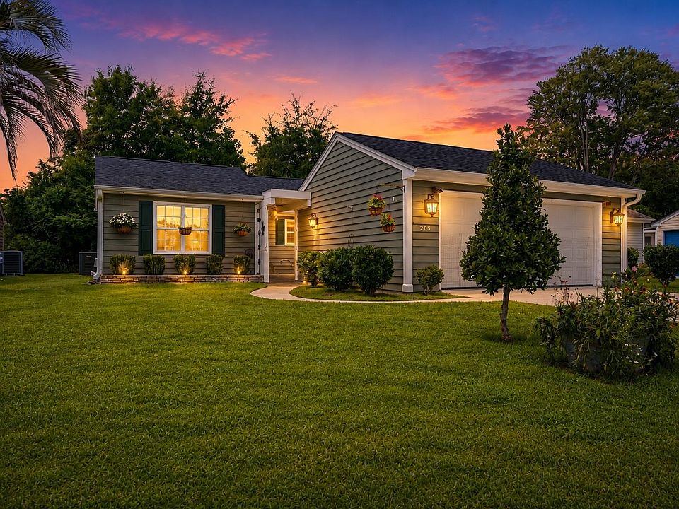 1st image of 205 Birkdale Ln.