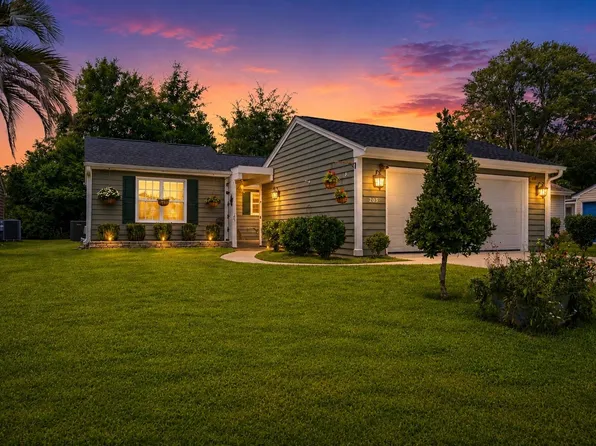 205 Birkdale Ln., Myrtle Beach, SC 29588