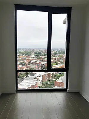 Rented by E Realty International Corp | media 5