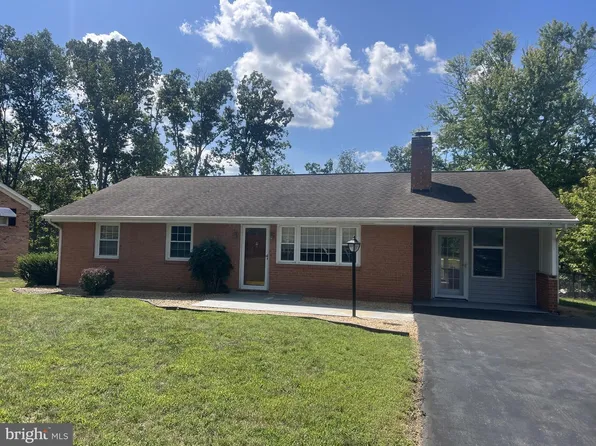 603 Dooms Crossing Rd, Waynesboro, VA 22980