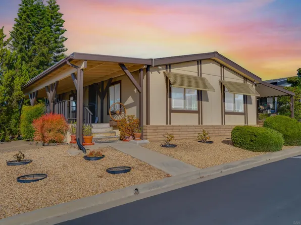 1621 Desert Gln, Escondido, CA 92026