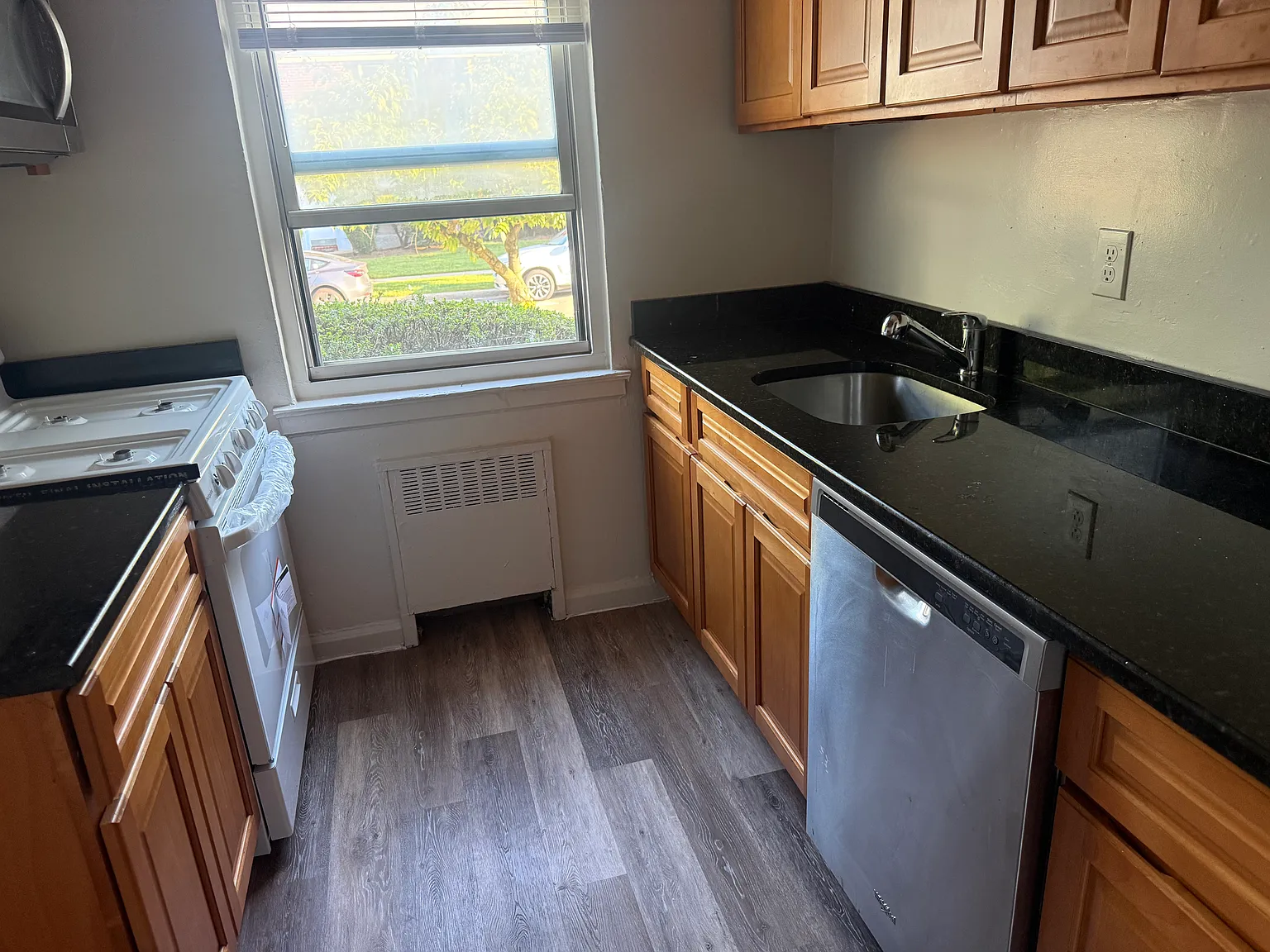 1 bed, $2,500 — Photo 2