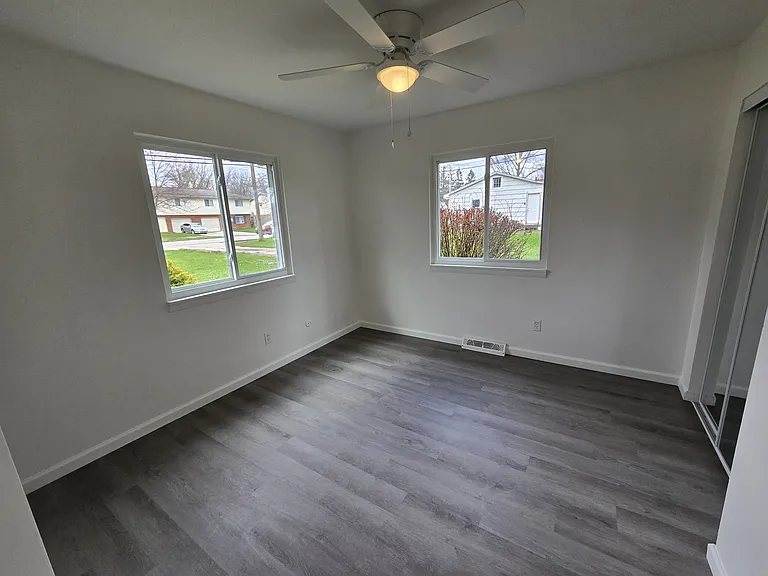 4709 Fishcreek Rd #2 — Photo 5