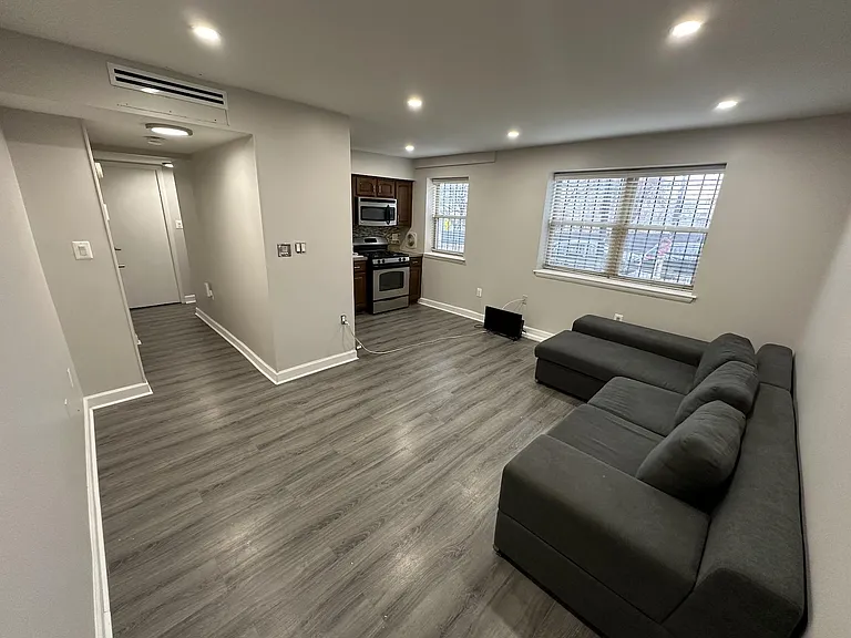 2665 Martin Luther King Jr Ave SE — Photo 1