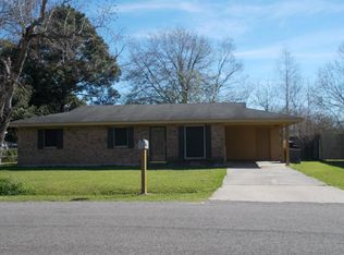 106 Raggio Dr, Scott, LA 70583