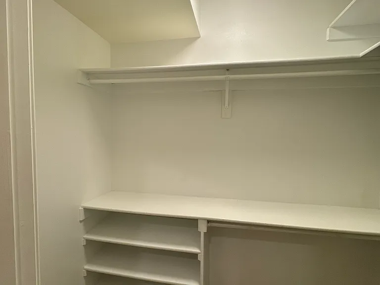 729 W Montgomery Ave — Photo 17