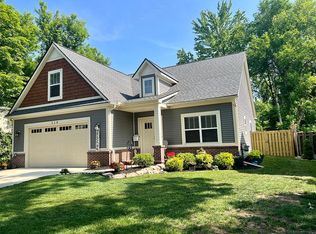 118 Oakland St, Milford, MI 48381