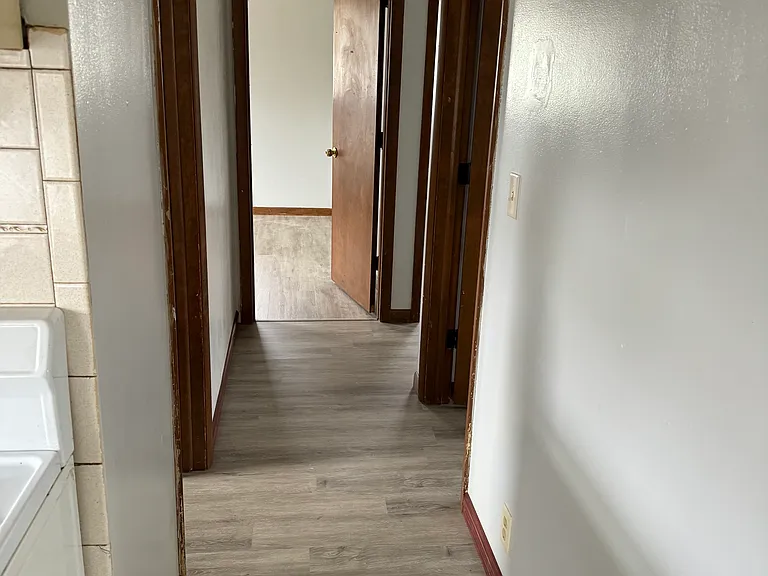 709 Wood Ave #1 — Photo 6