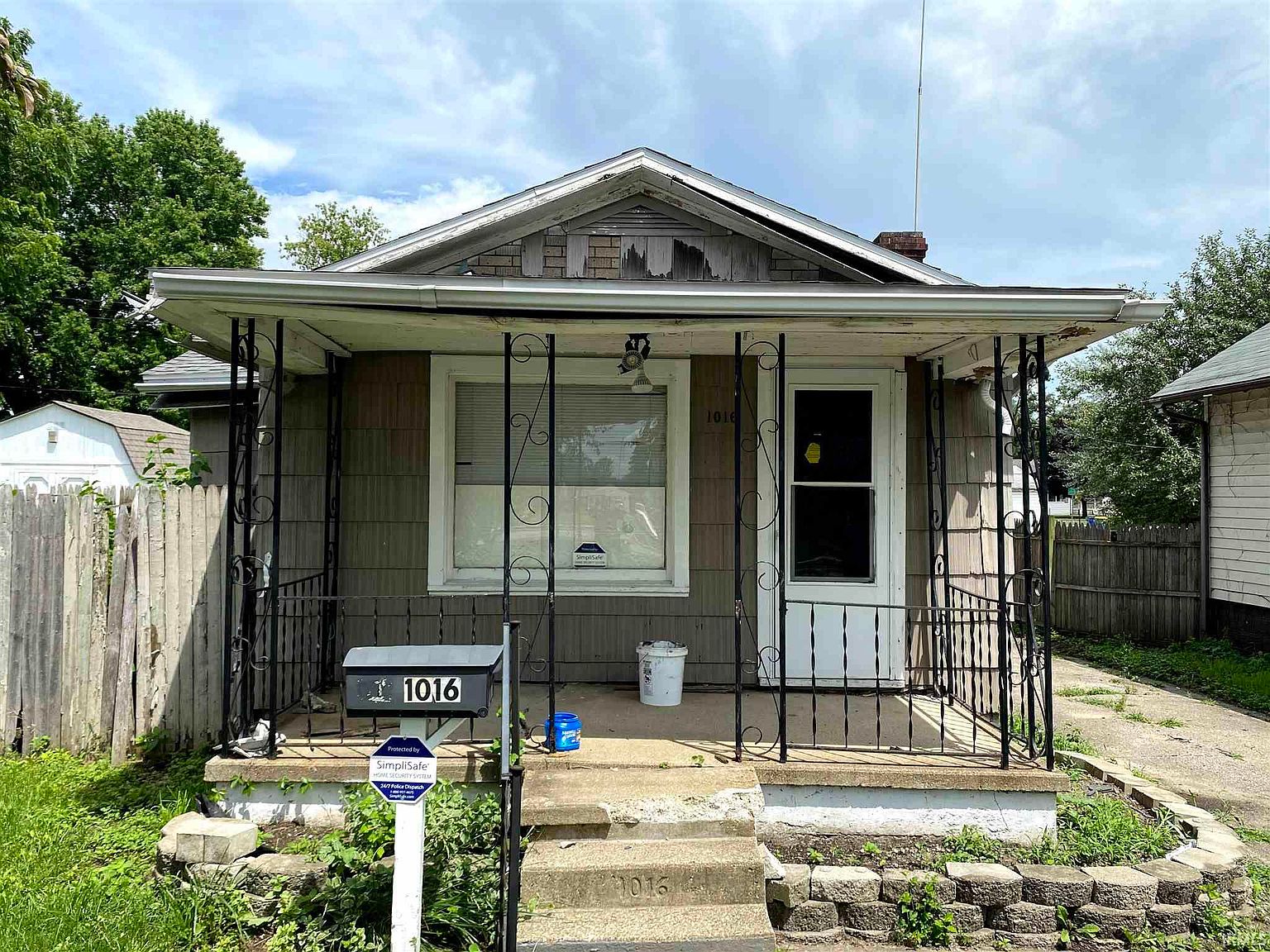 1016 Alabama St, Mishawaka, IN 46544 Zillow