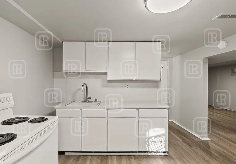 7313 E 6th Ave #5 — Photo 9