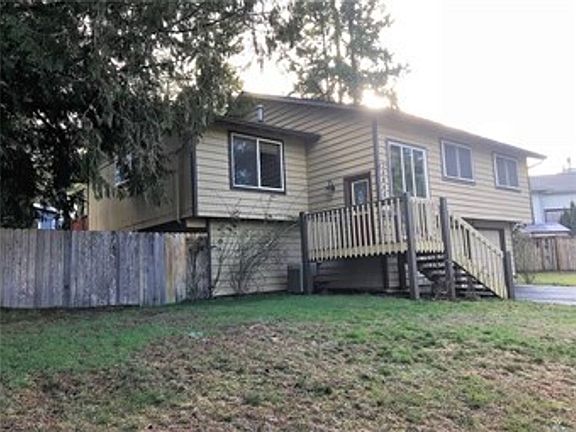 2nd image of 13840 Crestview Cir NW