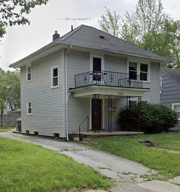 Building Photo - 2014 Kensington Rd #2