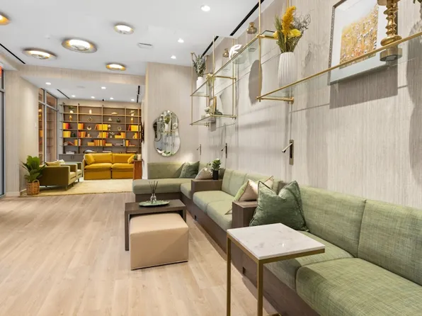 480 2nd Avenue image 11 of 28