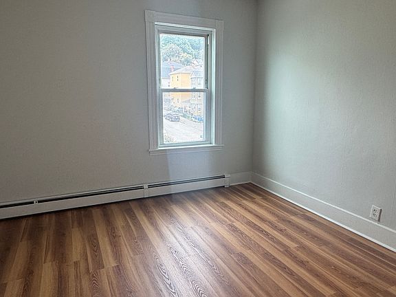 4th image of 91 Prospect St #2
