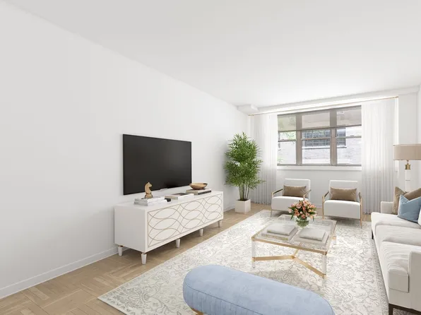 63 East 9th Street 4U image 2 of 5