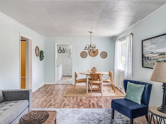 4th image of 138 Dunning Ave