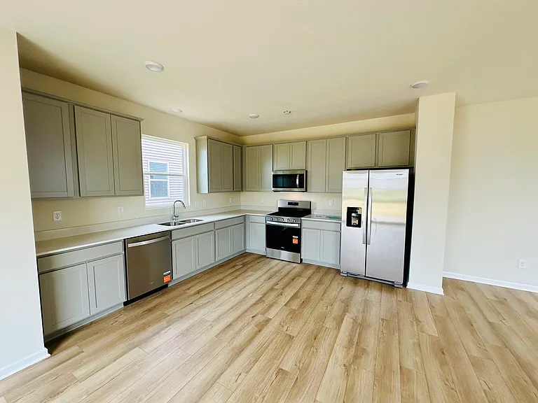 3790 Riverstone Dr — Photo 14