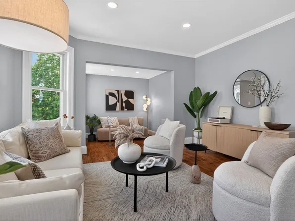 61 Cummins Hwy #2, Boston, MA 02131