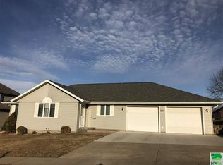 820 Ann Ave, Le Mars, IA 51031