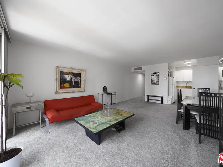 800 W 1st St #1807 — Photo 11