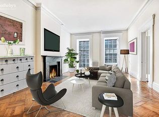 113 W 11th St APT 2, New York, NY 10011