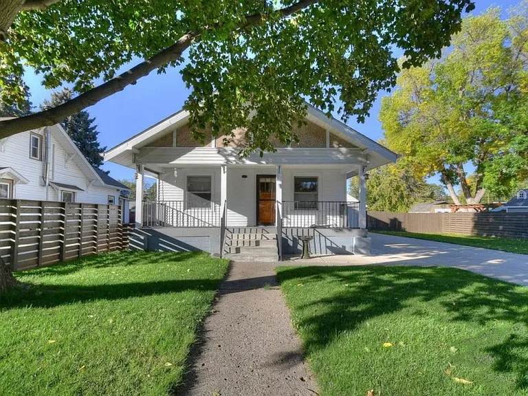 315 W 8th St — Photo 1