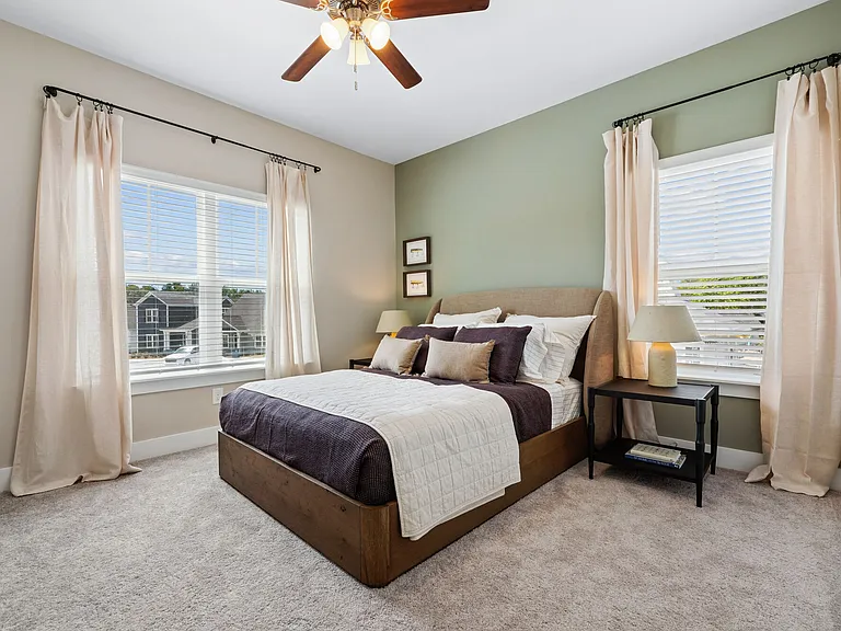 River Ford apartments community photo