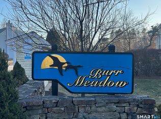 100 Misty Meadow Ln UNIT 100, South Windsor, CT 06074
