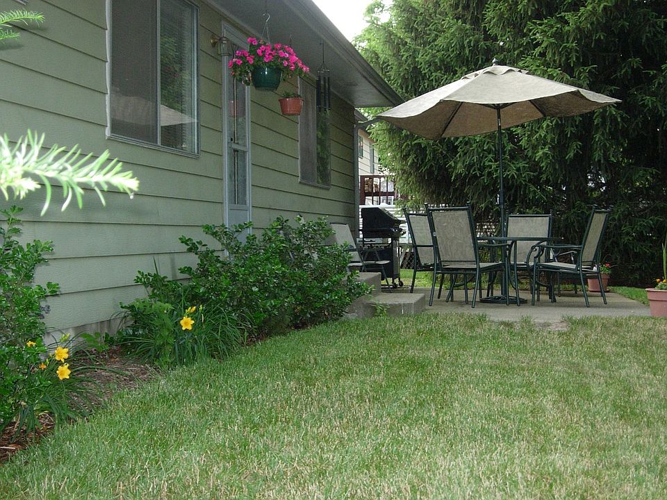 2nd image of 605 Spring Valley Dr