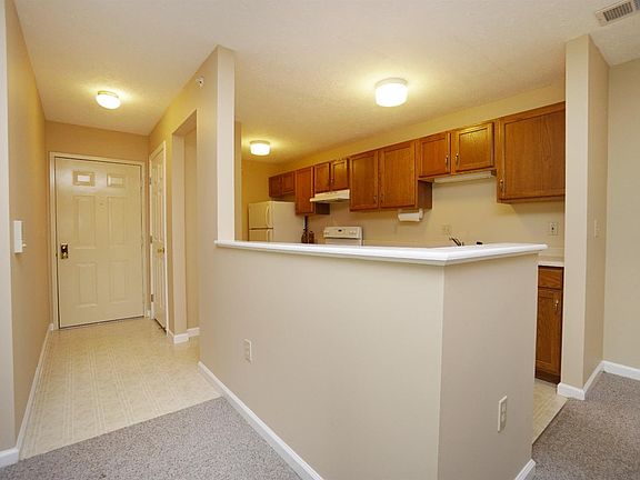 4th image of 7470 Shawnee Ln APT 170