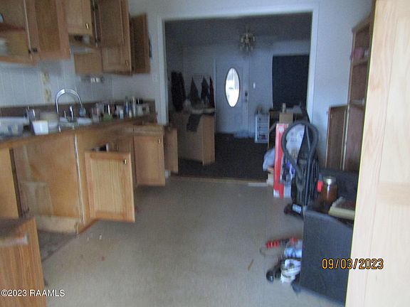 2nd image of 2031 W Dudley St