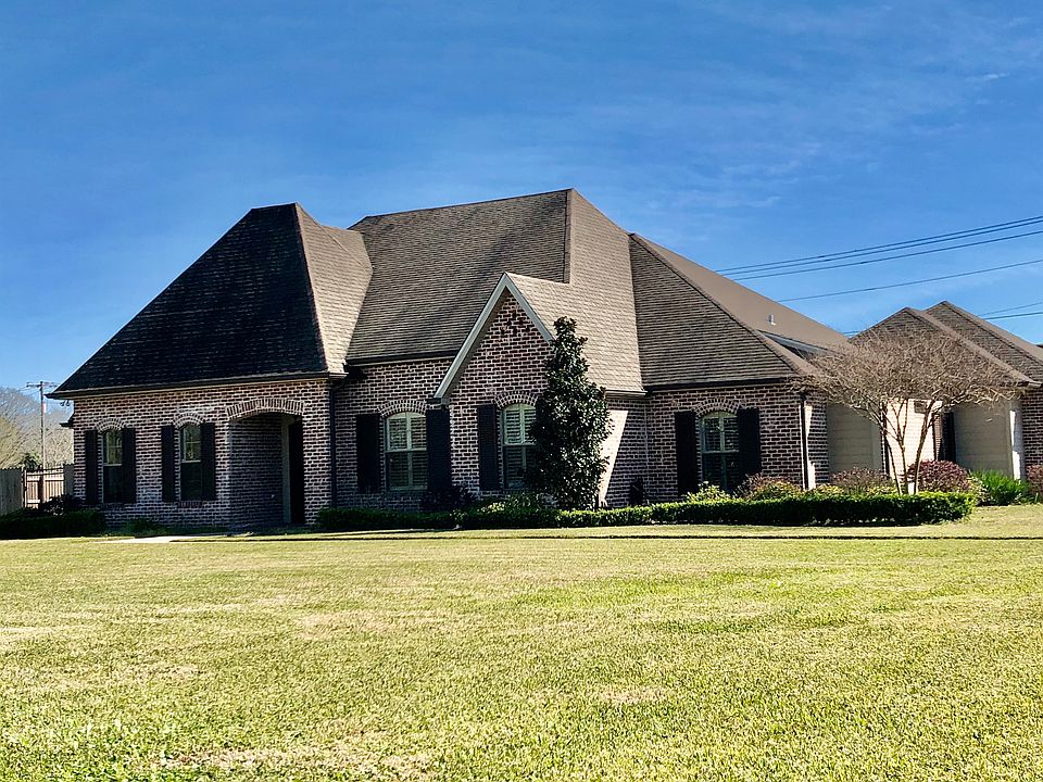 1st image of 109 Terra Cane Dr