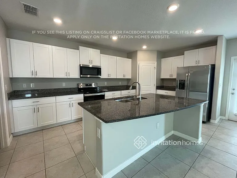 7715 Silver Berry Ct — Photo 4