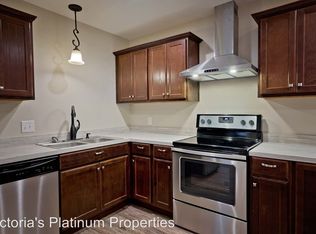 806 Simpson Rd APT B, Victoria, TX 77904